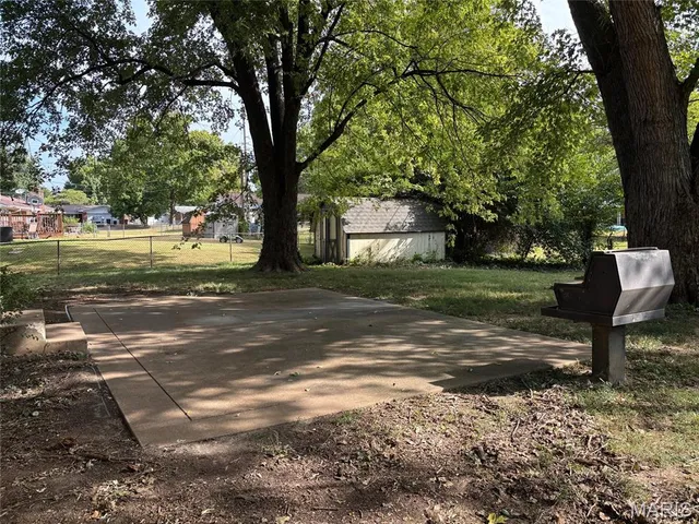 $199,900 | 10 Chamberlain Court, Belleville, IL 62223