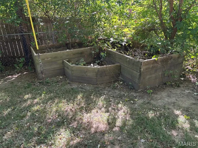 $199,900 | 10 Chamberlain Court, Belleville, IL 62223