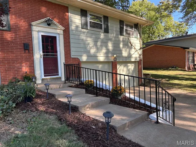 $199,900 | 10 Chamberlain Court, Belleville, IL 62223