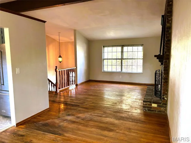 $199,900 | 10 Chamberlain Court, Belleville, IL 62223