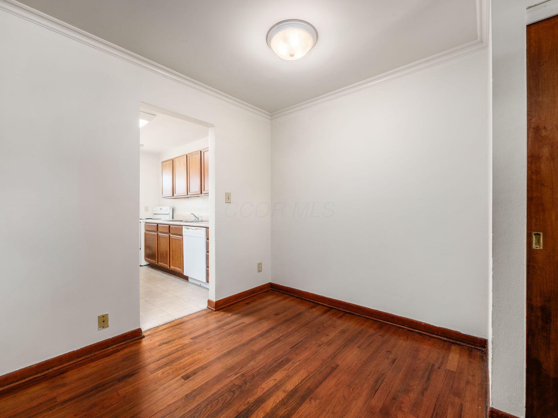 1140 Eastfield Road Worthington, OH 43085 - Photo 12 of 33