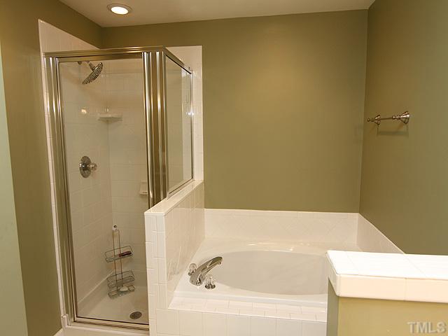 4528 Treerose Way Raleigh, NC 27606 - Photo 16 of 22 Gallery Image 16