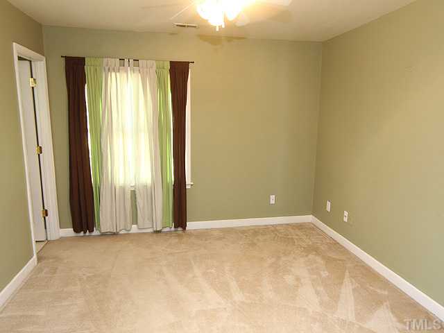 4528 Treerose Way Raleigh, NC 27606 - Photo 17 of 22 Gallery Image 17