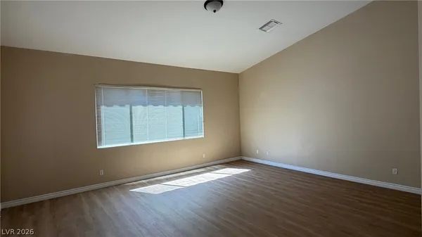 $3,700 | 9625 Irvine Bay Court, Las Vegas, NV 89147