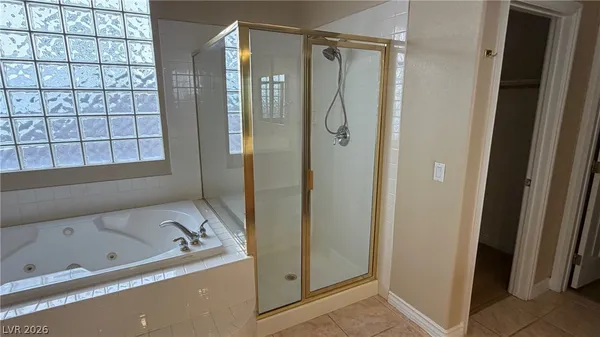 $3,700 | 9625 Irvine Bay Court, Las Vegas, NV 89147