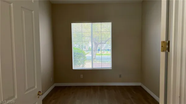 $3,700 | 9625 Irvine Bay Court, Las Vegas, NV 89147