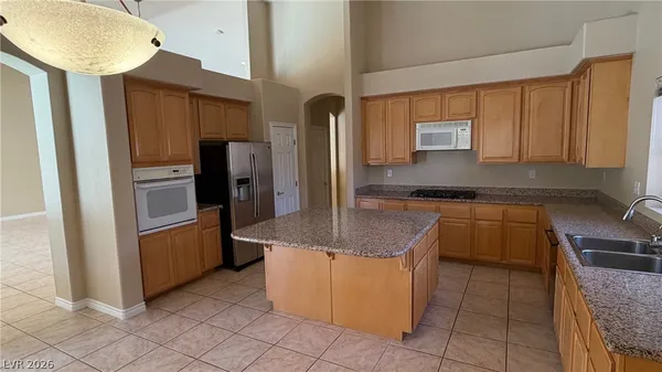 $3,700 | 9625 Irvine Bay Court, Las Vegas, NV 89147