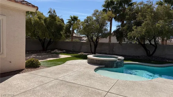 $3,700 | 9625 Irvine Bay Court, Las Vegas, NV 89147