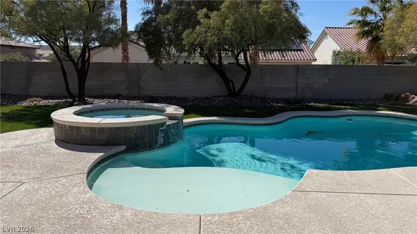 $3,700 | 9625 Irvine Bay Court, Las Vegas, NV 89147