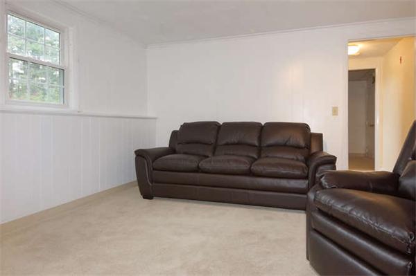 42 Alan Road Marlborough, MA 01752 - Photo 17 of 21 Gallery Image 17