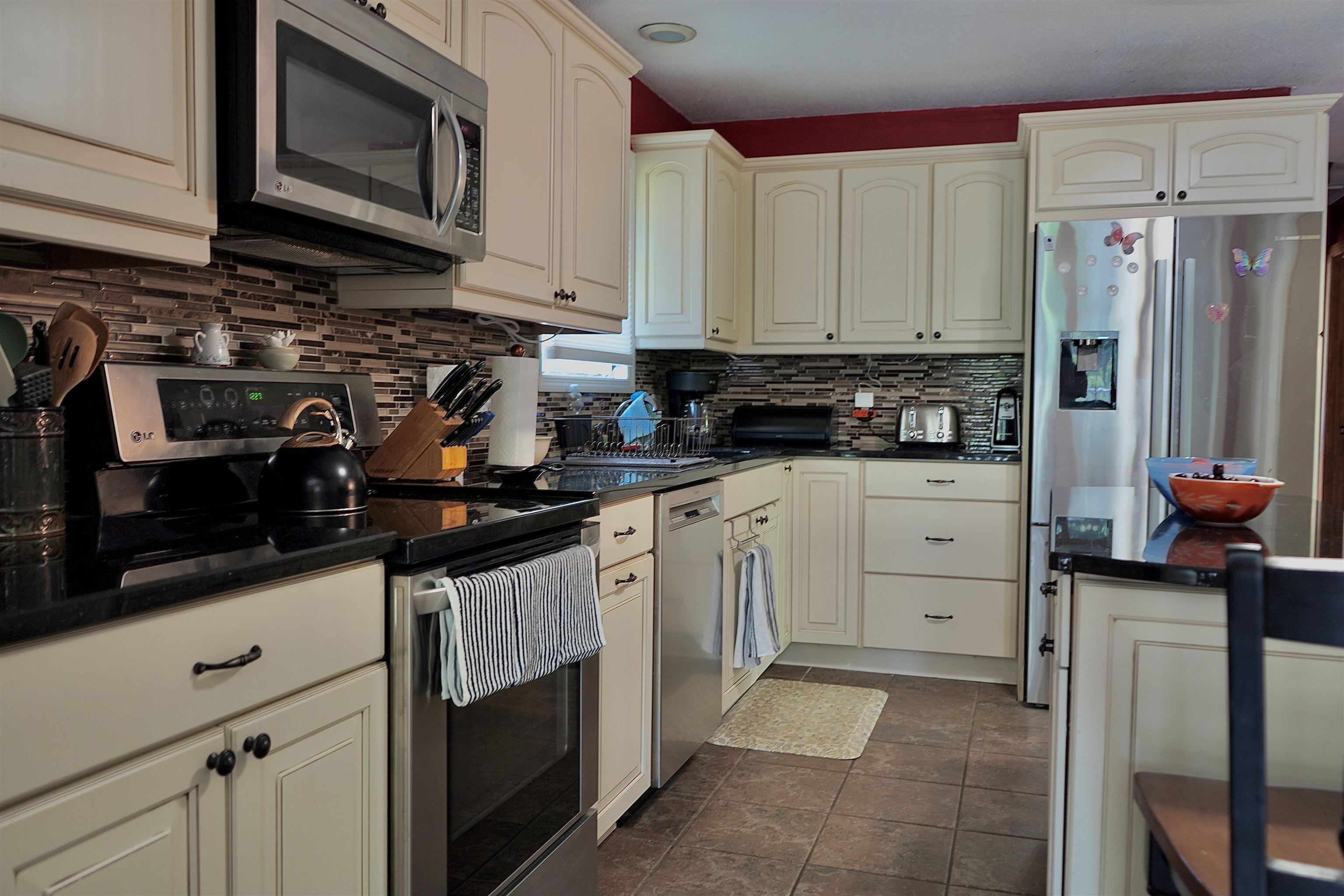 5 Victor Place Rutland, VT 05701 - Photo 9 of 28