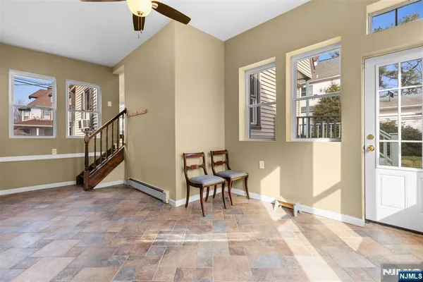 $3,850 | 6 Cottage Place, Allendale, NJ 07401