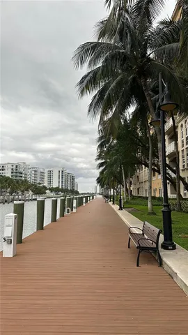 $3,150 | 3001 Northeast 185th Street, Unit 119, Aventura, FL 33180