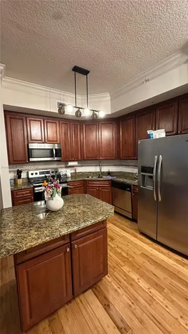 $3,150 | 3001 Northeast 185th Street, Unit 119, Aventura, FL 33180