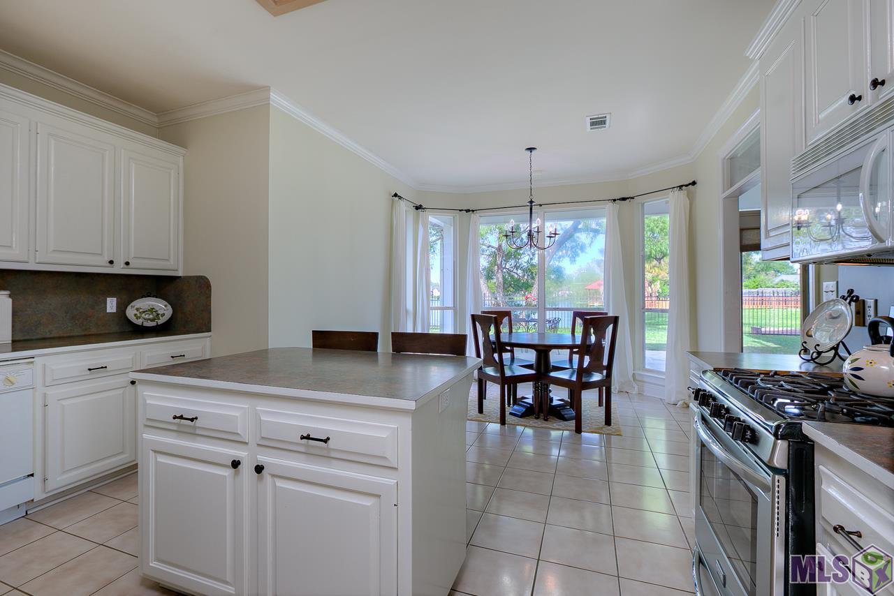 1355 Springlake Drive Baton Rouge, LA 70810 - Photo 12 of 13
