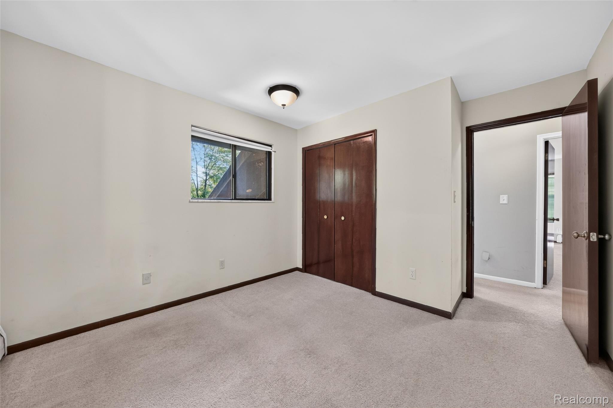 4565 Brookside Road Fenton, MI 48430 - Photo 28 of 50 4565 Brookside Rd Fenton HDR-122.jpg