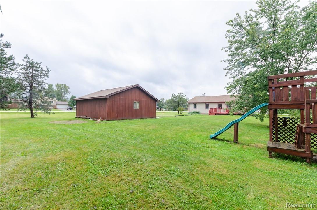 17361 Lohr Road Belleville, MI 48111 - Photo 29 of 34 17361 Lohr Road-0279.jpg