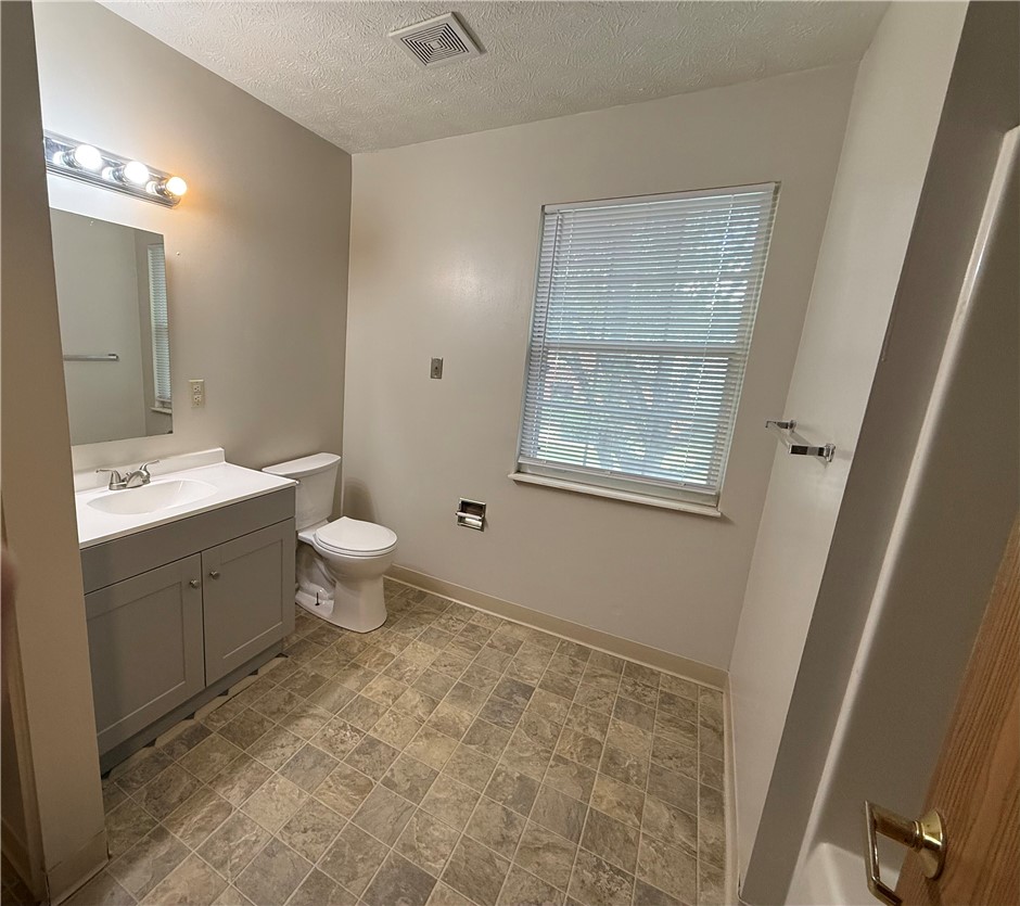 3435 Marshall Road Dayton, OH 45429 - Photo 10 of 94