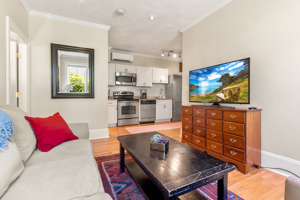 91 Perkins Street, Unit 4 Somerville, MA 02145 - Photo 5 of 21