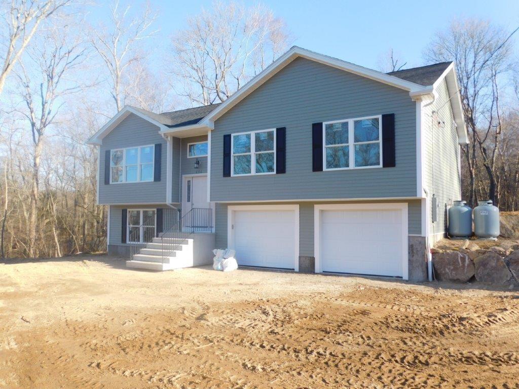 696 696 Main Street, Hope Valley, RI 02832 Compass