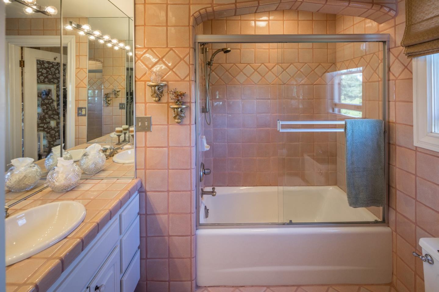 723 Chiltern Road Hillsborough, CA 94010 - Photo 25 of 36