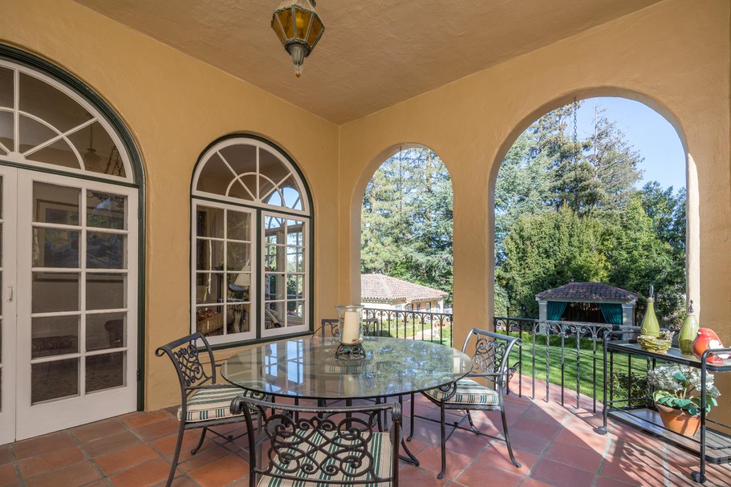 723 Chiltern Road Hillsborough, CA 94010 - Photo 6 of 36