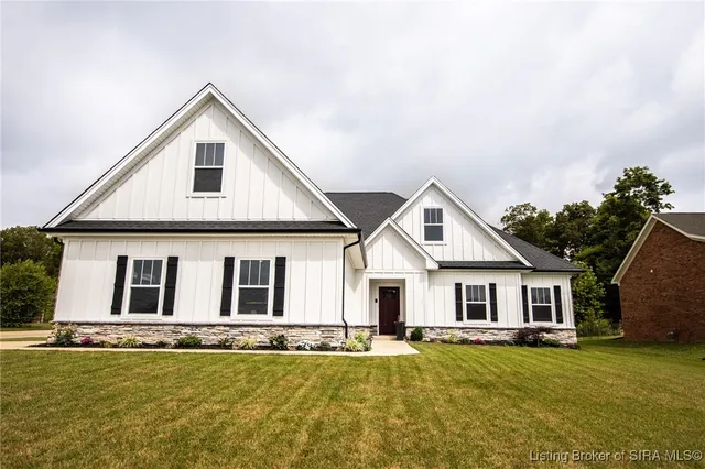 $499,000 | 8102 Farming Way, Charlestown, IN 47111