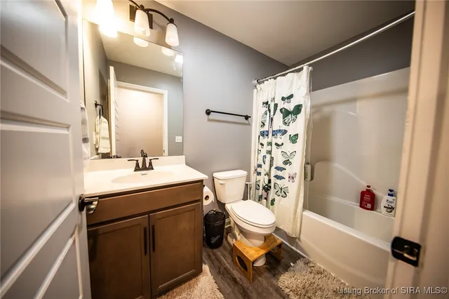 $499,000 | 8102 Farming Way, Charlestown, IN 47111