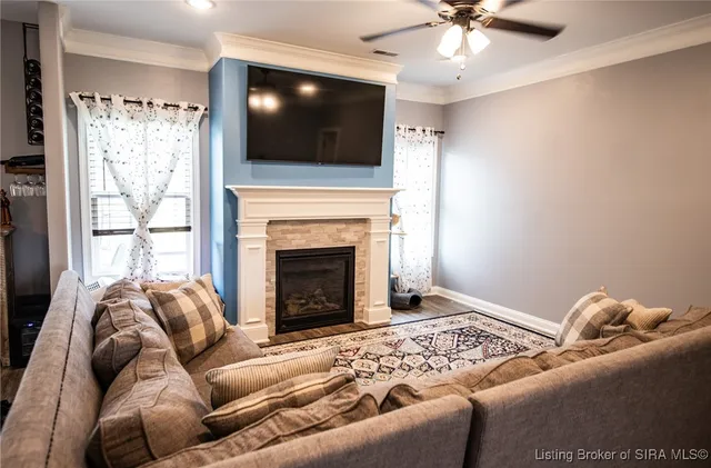 $499,000 | 8102 Farming Way, Charlestown, IN 47111