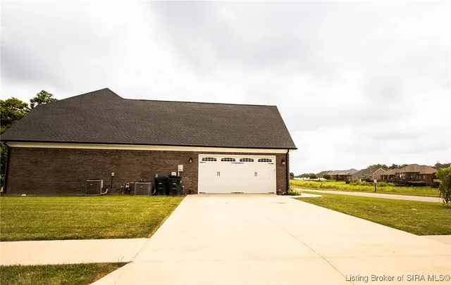 $499,000 | 8102 Farming Way, Charlestown, IN 47111