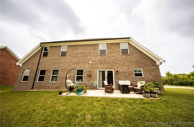 $499,000 | 8102 Farming Way, Charlestown, IN 47111