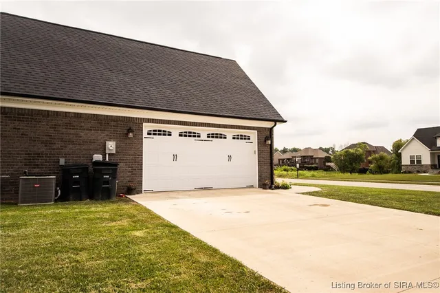 $499,000 | 8102 Farming Way, Charlestown, IN 47111