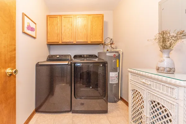 $195,000 | 2482 Eagles Circle, Unit 6, Ypsilanti, MI 48197