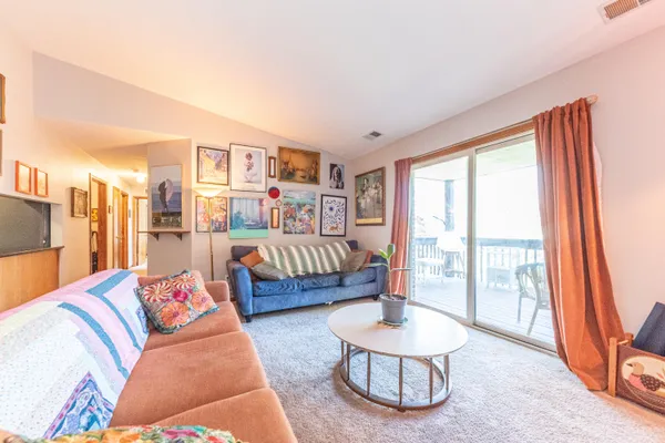 $195,000 | 2482 Eagles Circle, Unit 6, Ypsilanti, MI 48197