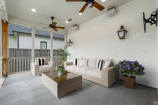 $650,000 | 9848 Grenwich Avenue, Baton Rouge, LA 70809