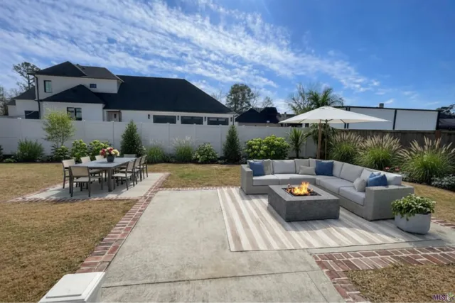 $650,000 | 9848 Grenwich Avenue, Baton Rouge, LA 70809