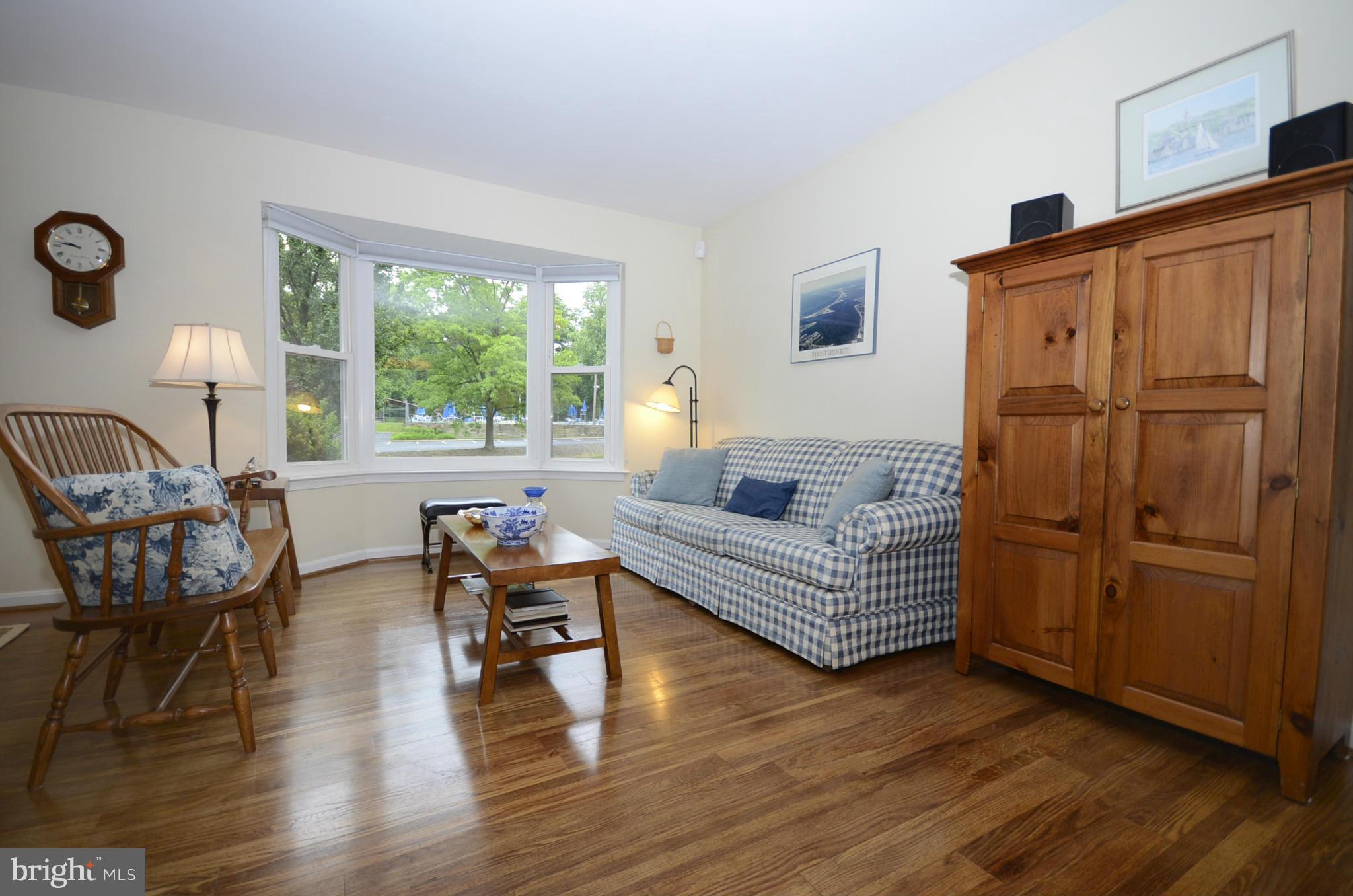 3612 Briars Road Brookeville, MD 20833 - Photo 3 of 21 a living room with furniture and wooden floor