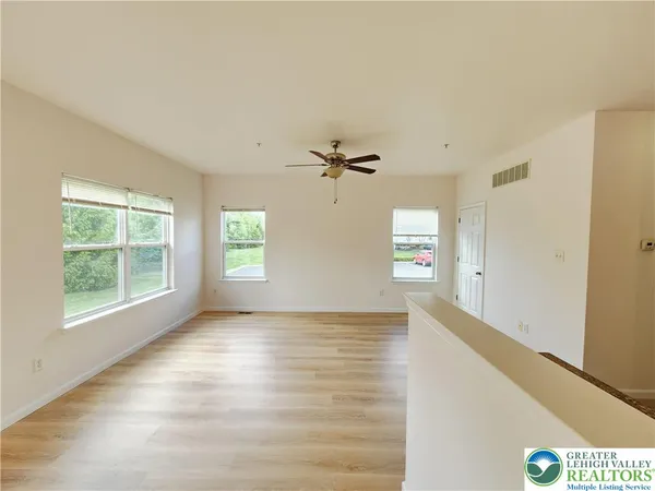 $2,650 | 937 King Way, Breinigsville, PA 18031