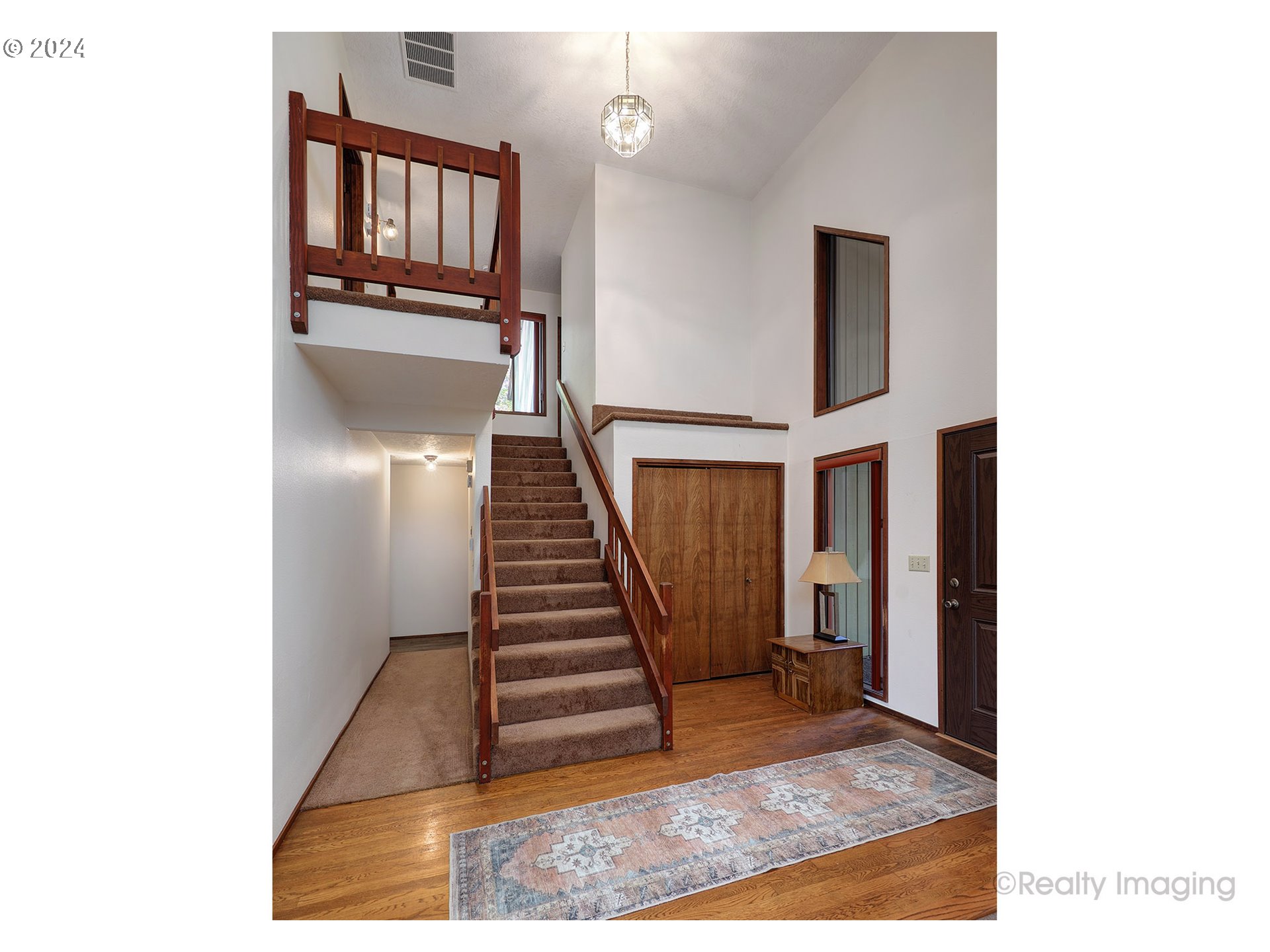 17485 Southwest Rivendell Drive Portland, OR 97224 - Photo 4 of 31 Gallery Image 4