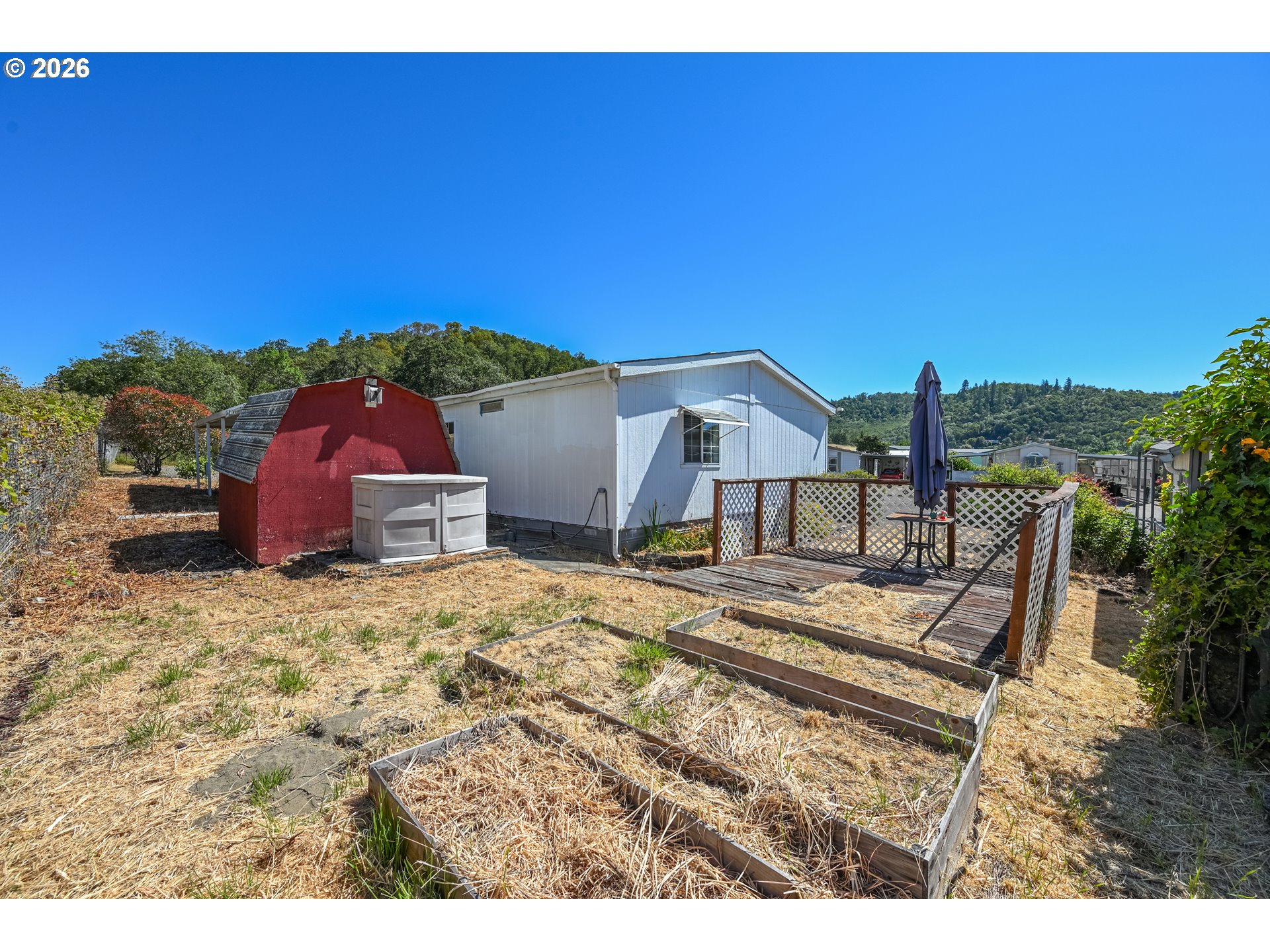 520 Shadow Ranch Lane Roseburg, OR 97470 - Photo 6 of 32 Backyard