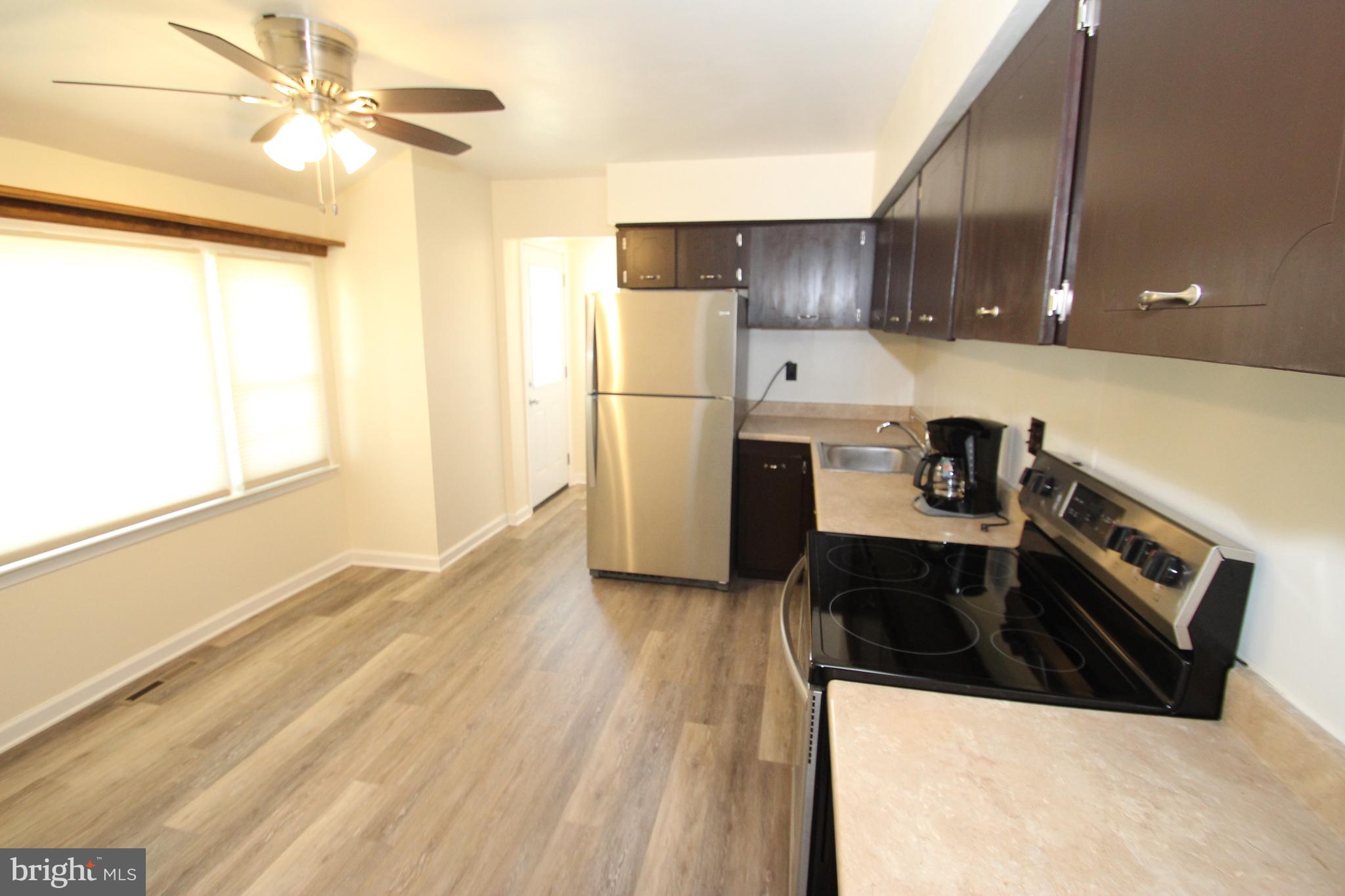 114 Patricia Road Newark, DE 19713 - Photo 4 of 18 Kitchen