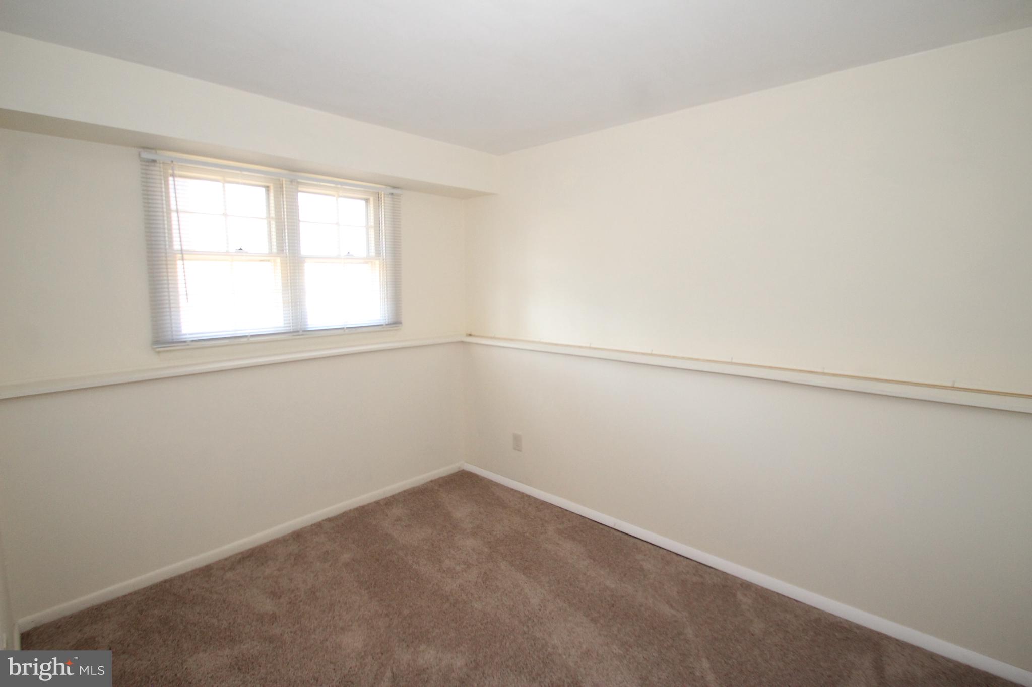 114 Patricia Road Newark, DE 19713 - Photo 10 of 18 Den or 5th BR