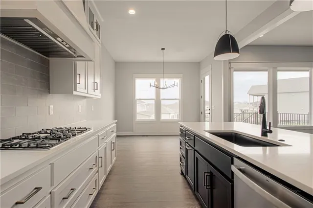 $749,865 | 17157 South Laurelwood Street, Olathe, KS 66062