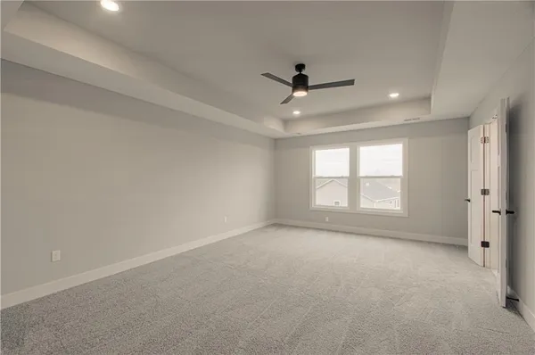 $739,990 | 17157 South Laurelwood Street, Olathe, KS 66062