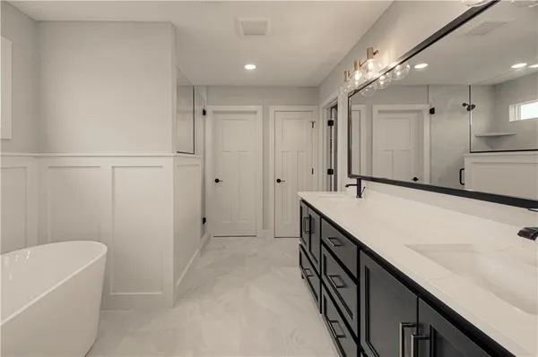 $739,990 | 17157 South Laurelwood Street, Olathe, KS 66062