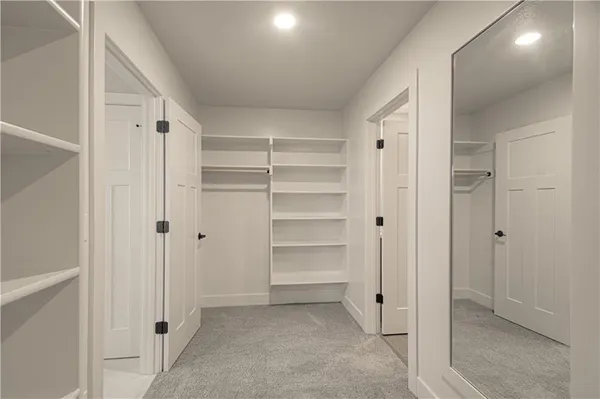 $739,990 | 17157 South Laurelwood Street, Olathe, KS 66062