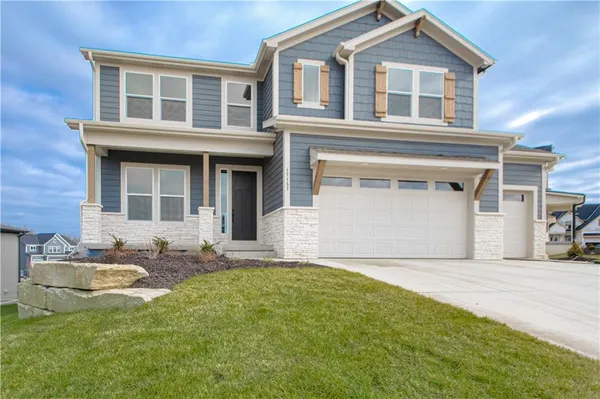 $739,990 | 17157 South Laurelwood Street, Olathe, KS 66062