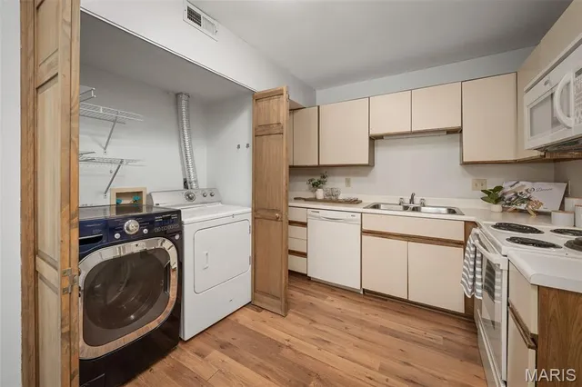 $130,000 | 10 Sugarwood Court, Unit 3, St. Peters, MO 63376