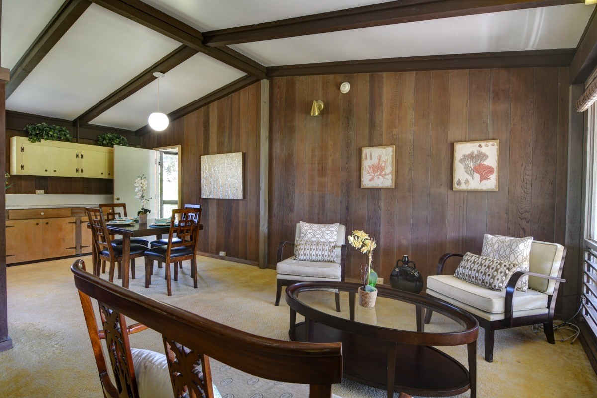 50 B Malaai Road Hilo, HI 96720 - Photo 20 of 30 a dining room with furniture and window