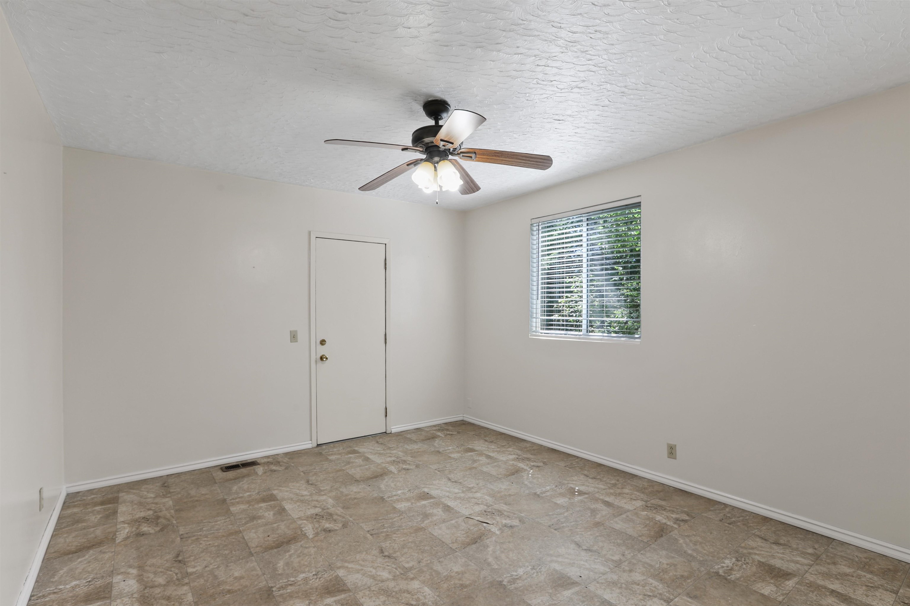 17221 North Little Spokane Drive Colbert, WA 99005 - Photo 14 of 29